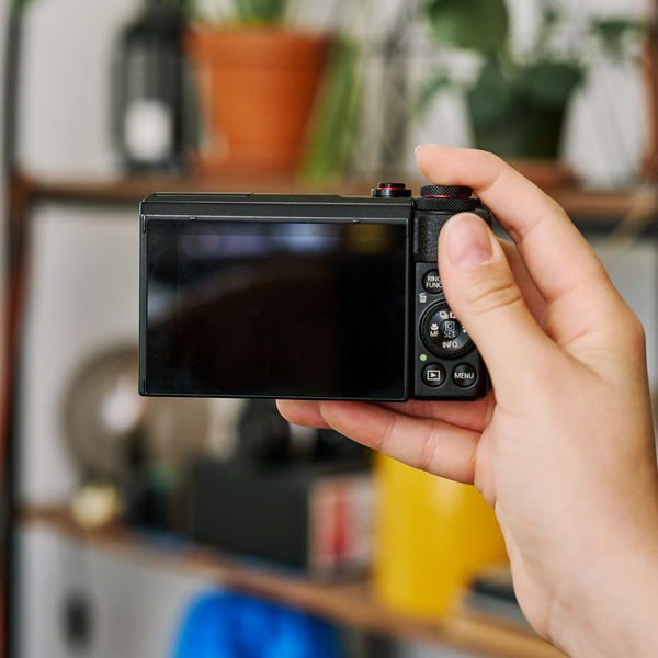 Canon PowerShot G7 X Mark II | Retro Digicam Point and Shoot Digital Camera