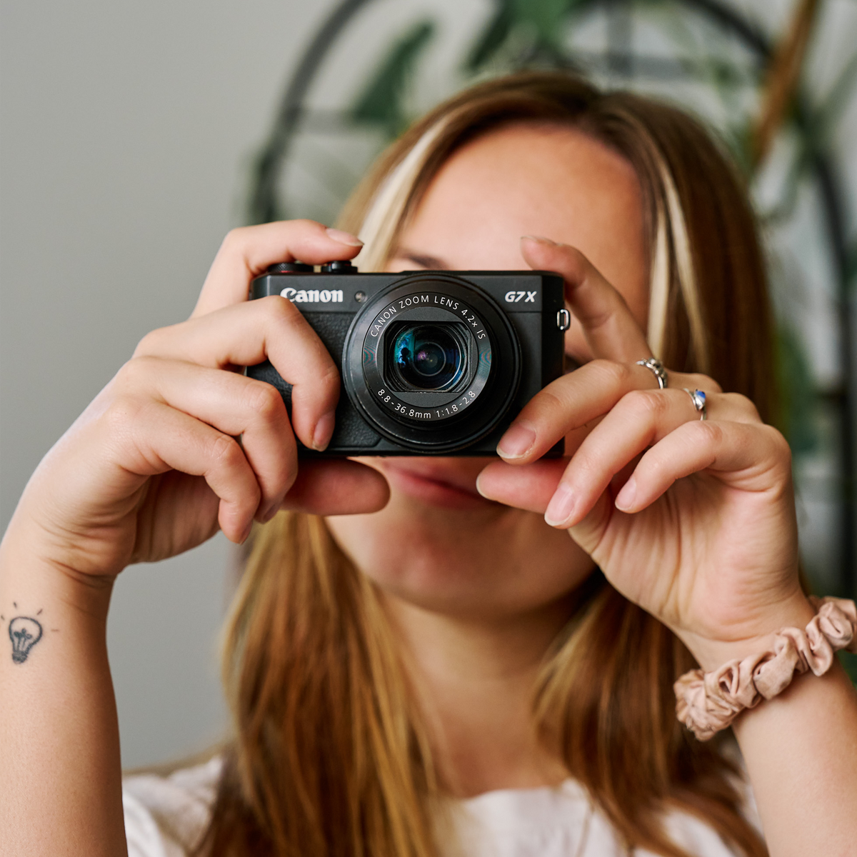 Canon PowerShot G7 X Mark II | Retro Digicam Point and Shoot Digital Camera