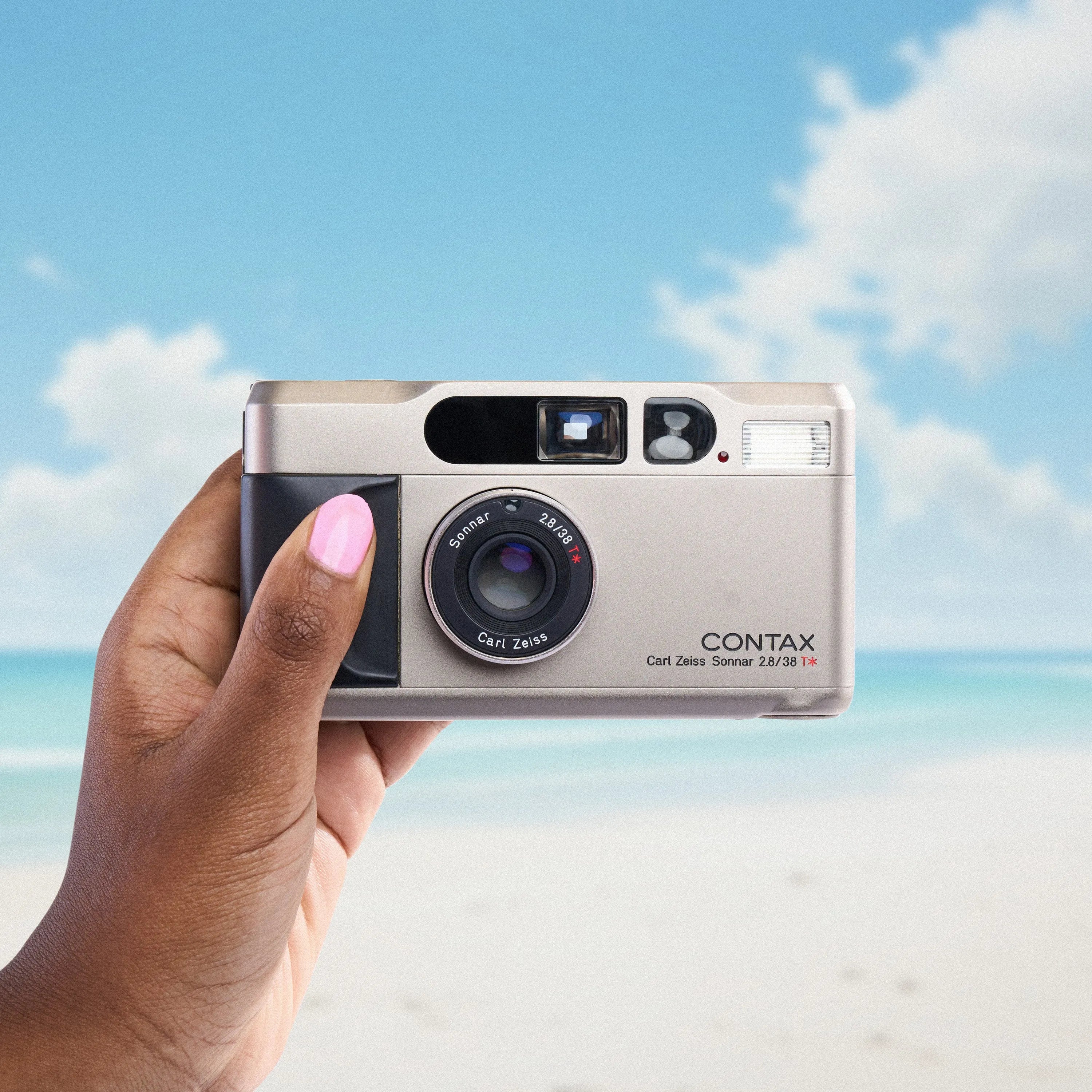 Contax T2 | 35mm Point and Shoot Film Camera