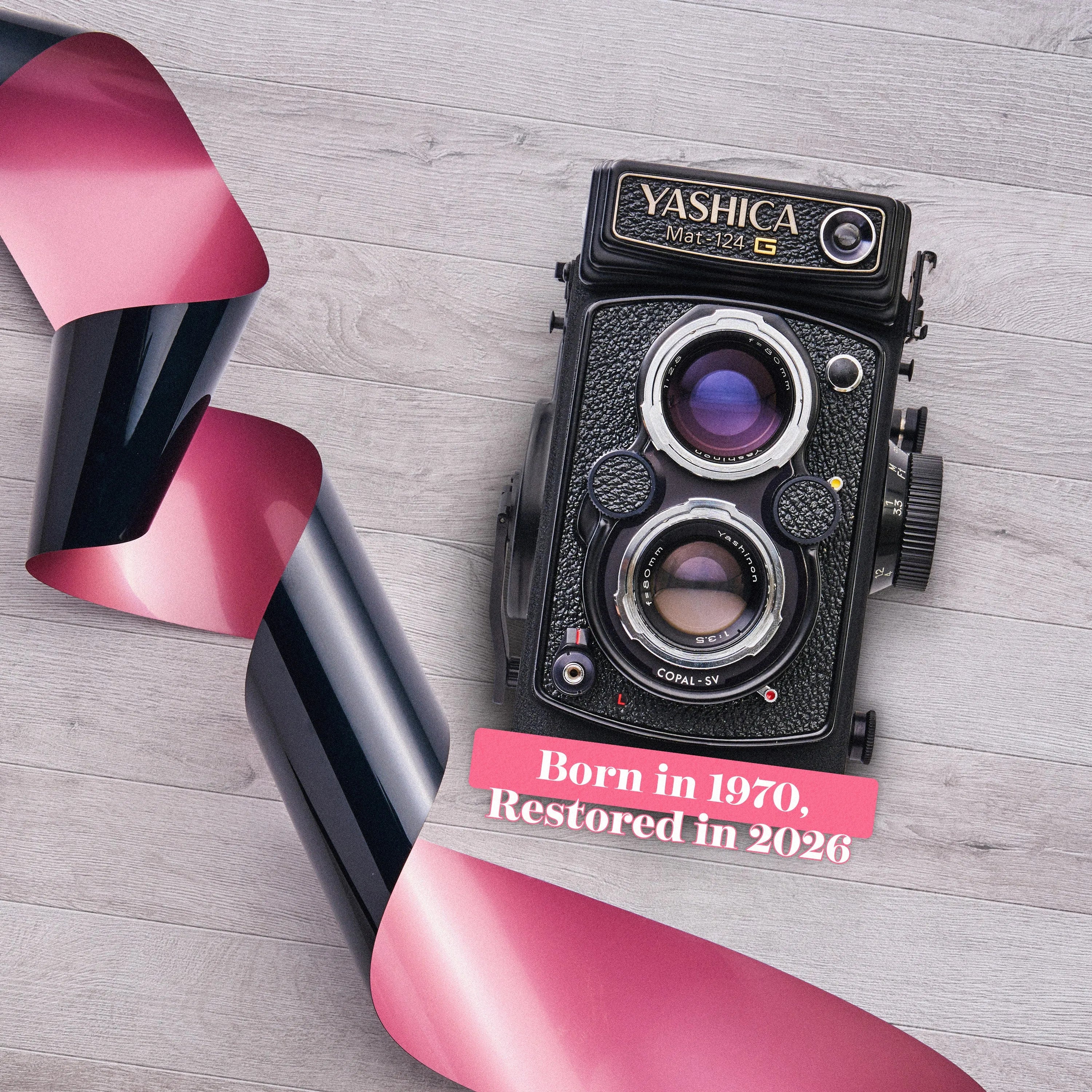 Yashica Mat 124 G Medium Format Film Camera yashica-mat-124-g-medium-format-film-camera