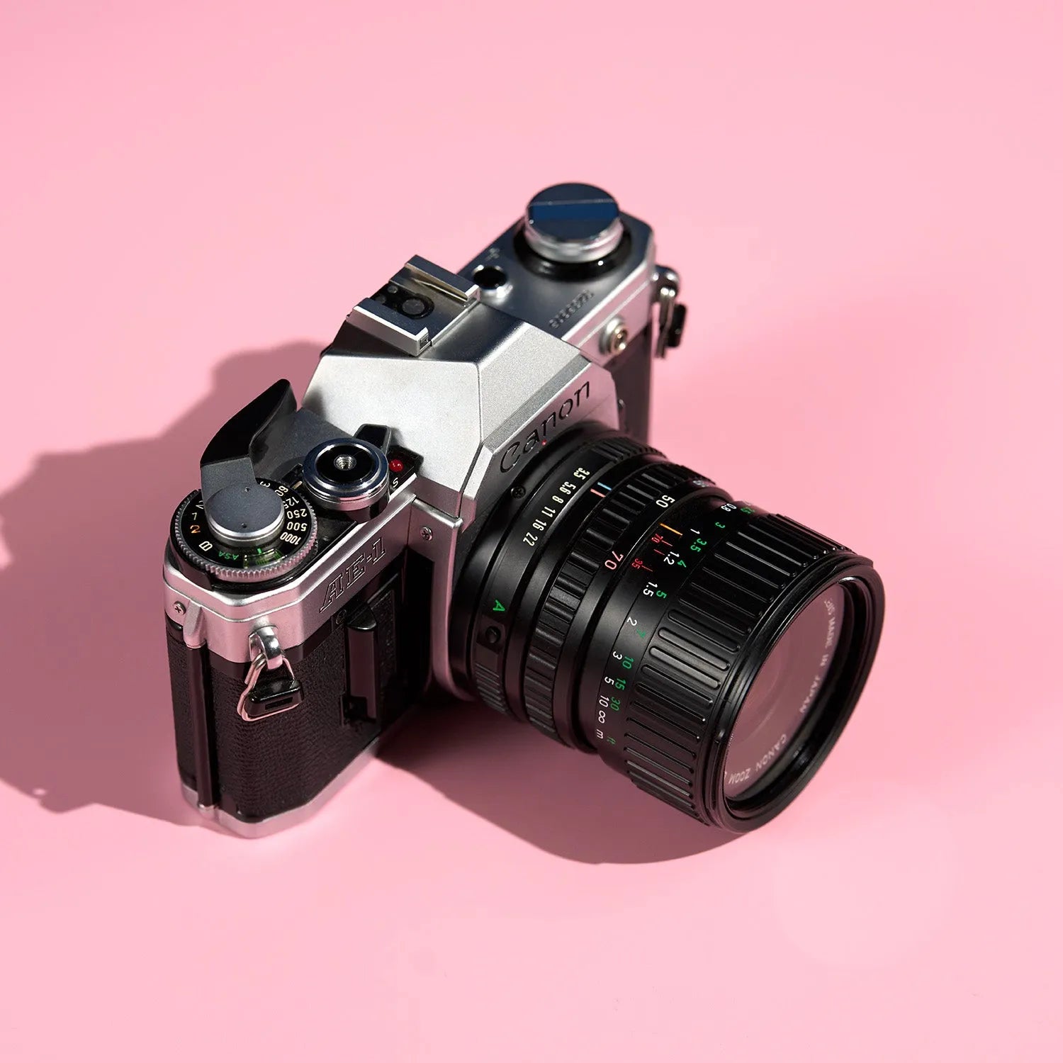 Canon FD 35-70mm f/4 | Manual Focus Zoom Lens for Canon Cameras