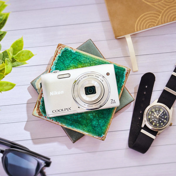 Nikon Coolpix s3500 | Retro Digicam Point and Shoot Digital Camera Nikon Coolpix s3500 | Retro Digicam Point and Shoot Digital Camera