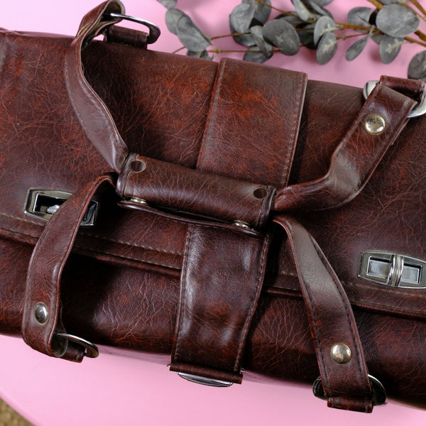 True Vintage: Olympus Leather Compartment Case (1975)