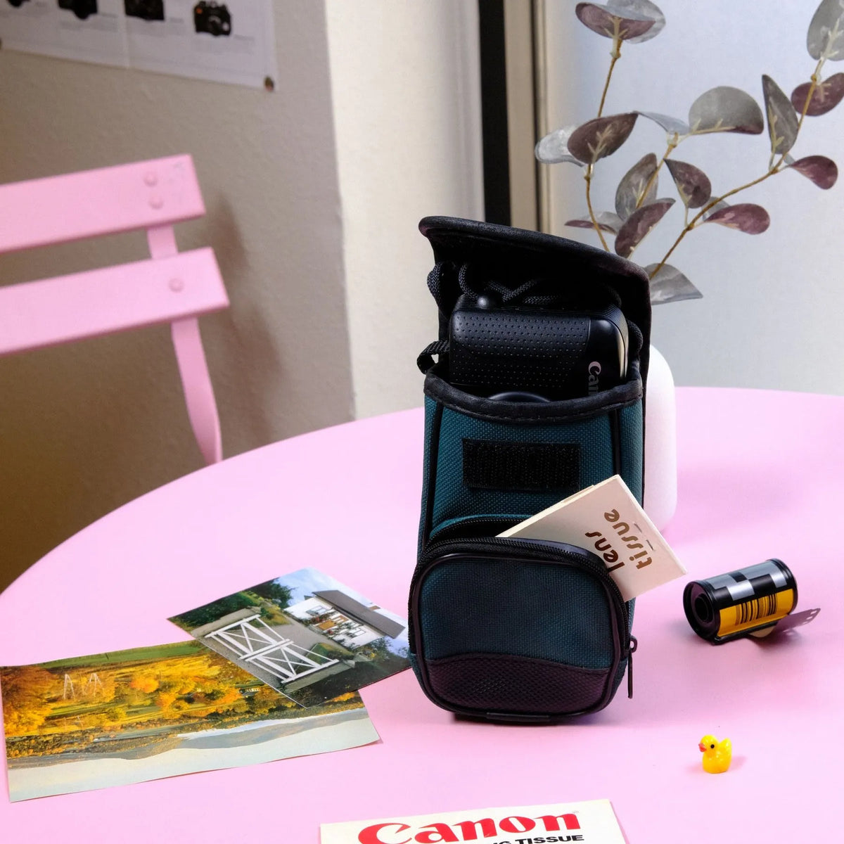 True Vintage:  Canon Teal Canvas Camera Pouch Case (1990)