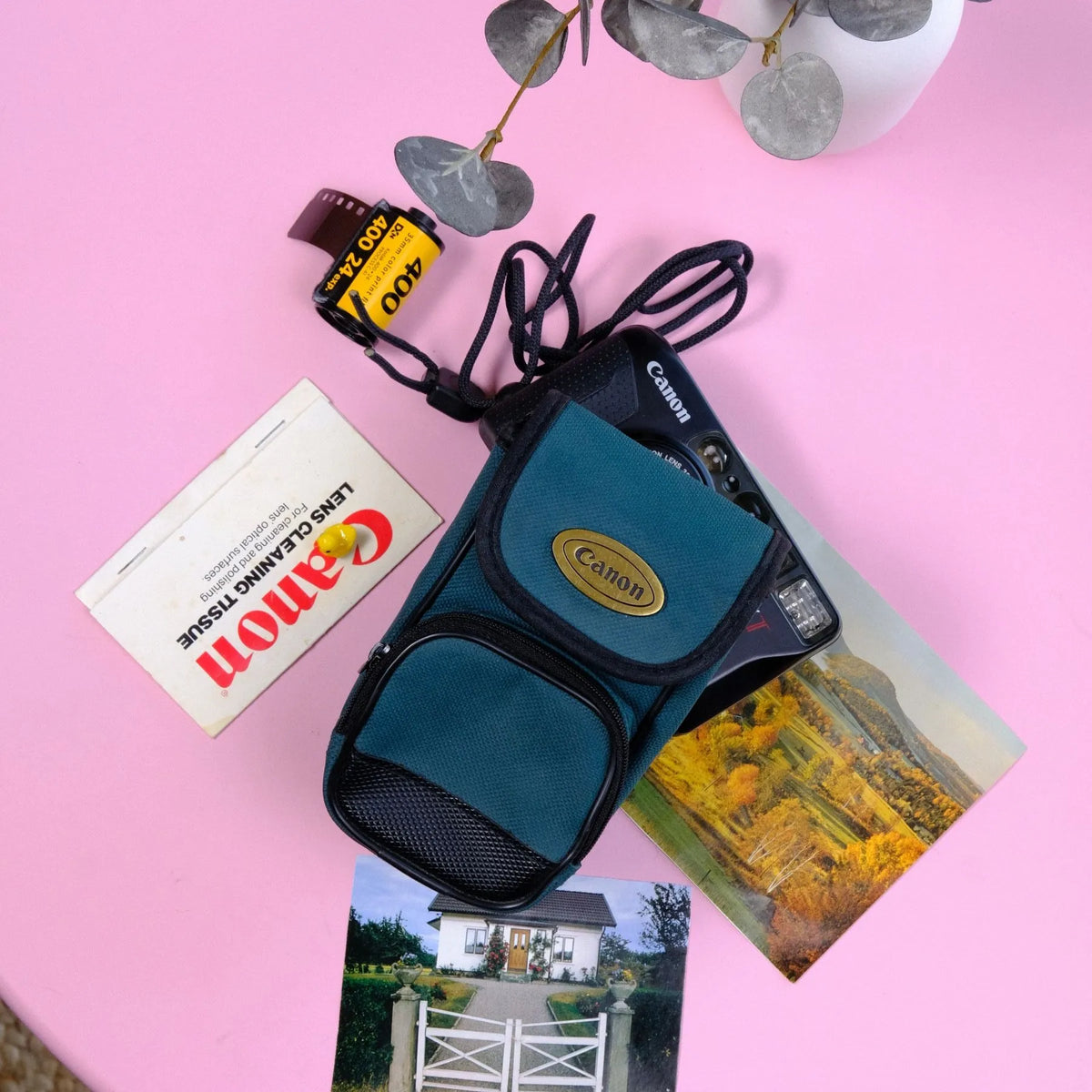 True Vintage:  Canon Teal Canvas Camera Pouch Case (1990)