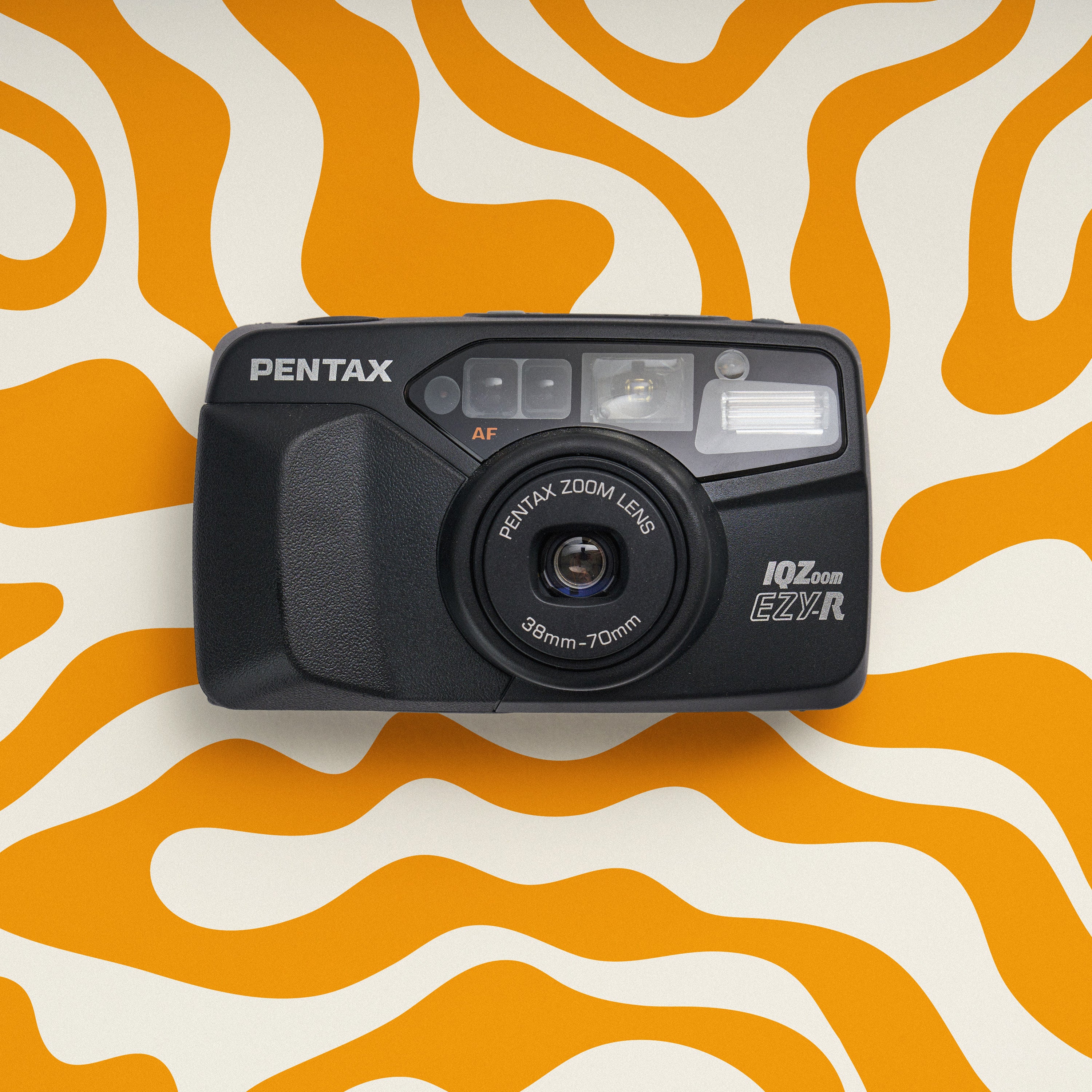 Pentax IQ Zoom EZY-R | 35mm Point and Shoot Film Camera