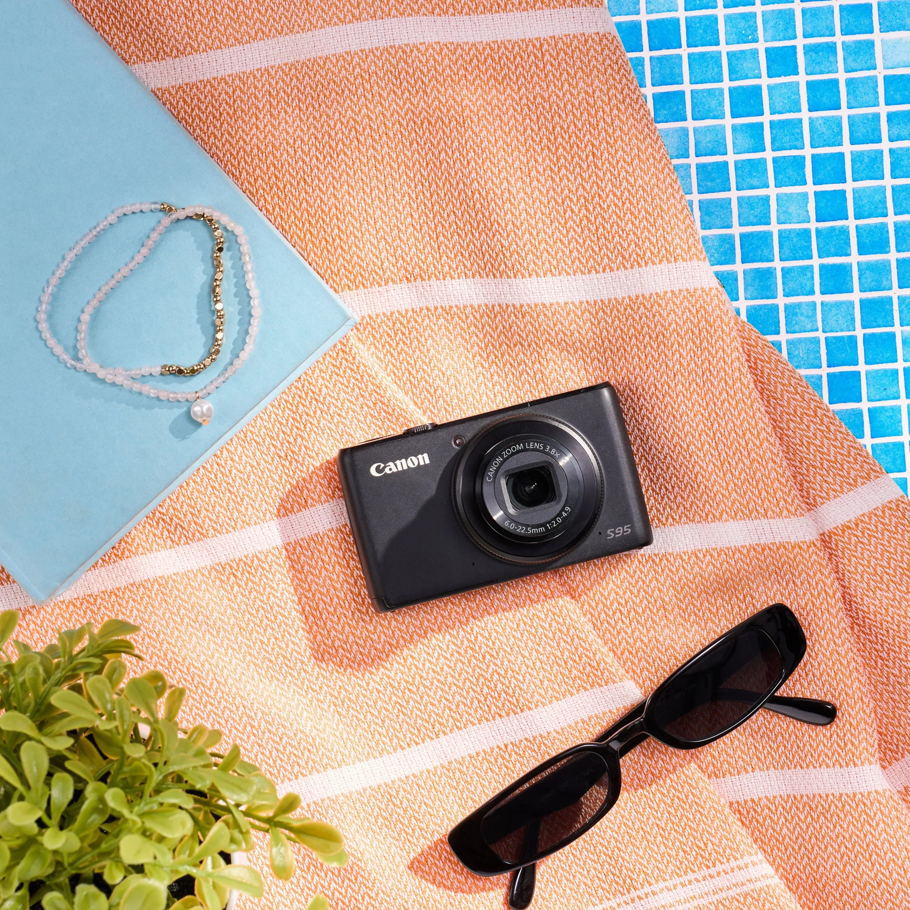 Canon Powershot S95 | Retro Digicam Point and Shoot Digital Camera