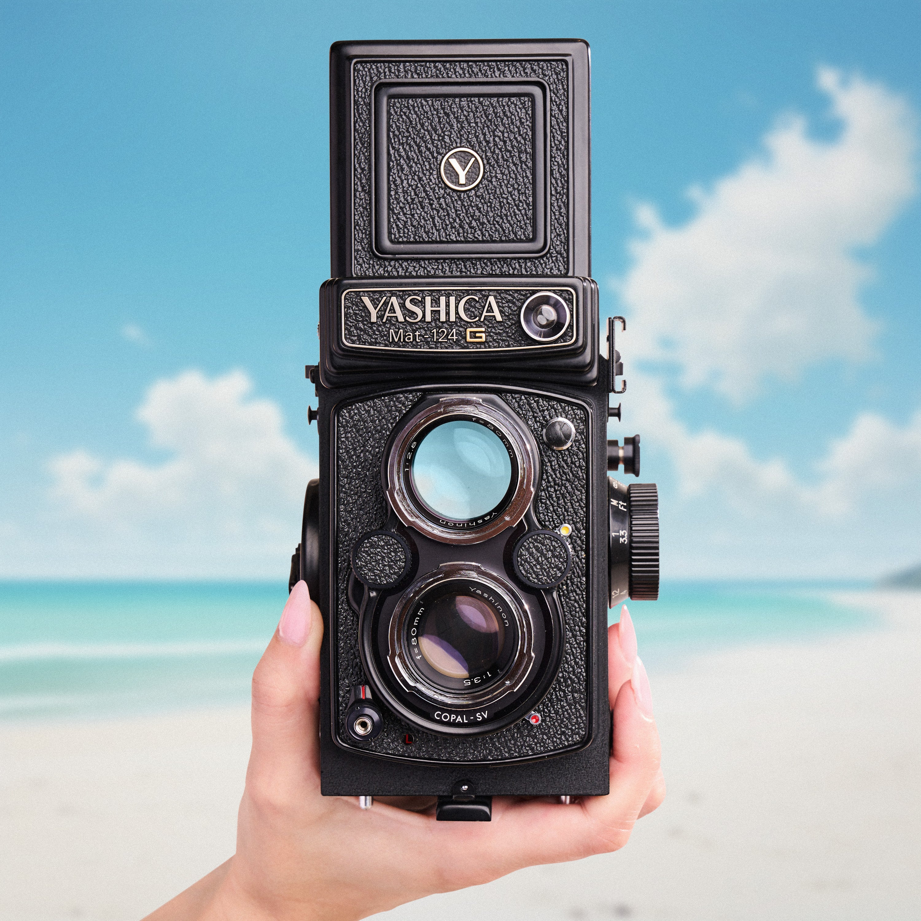 Yashica Mat 124 G | Medium Format Film Camera